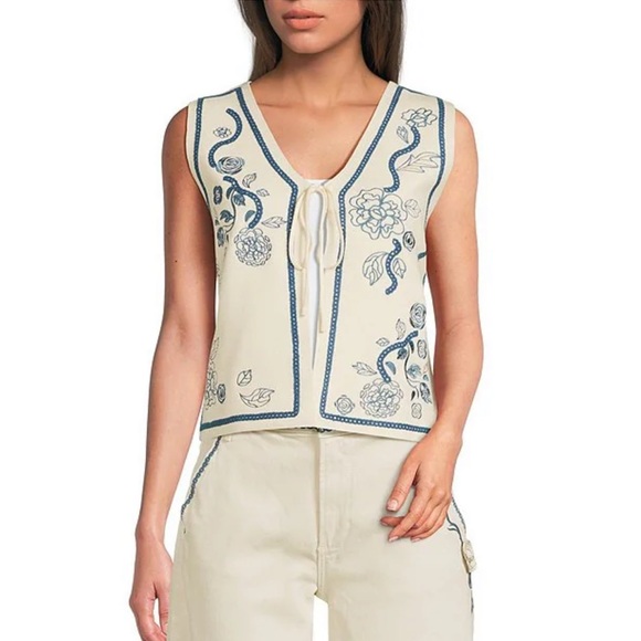 DRIFTWOOD Jackets & Blazers - NWT Driftwood Ravishing Rosette Embroidered Vest